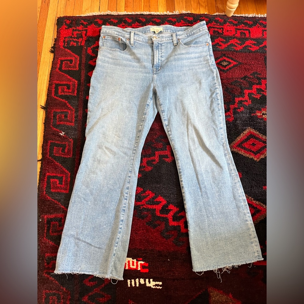Madewell mid-rise kick-out jeans light wash